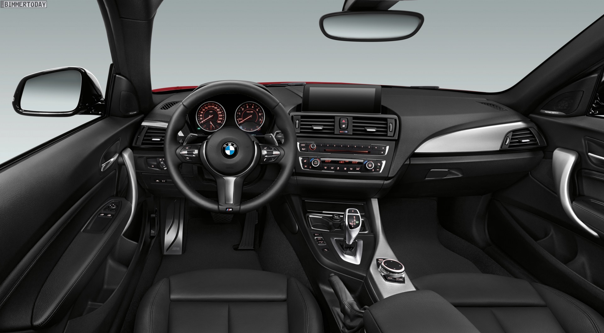 BMW-M235i-Coupe-F22-Detroit-Auto-Show-2014-161.jpg