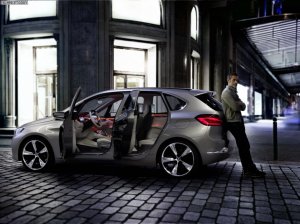 BMW-Active-Tourer-2012-Paris-Fronttriebler-1er-GT-02.jpg