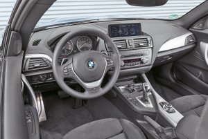 BMW-M135i-xDrive-Cockpit-19-fotoshowImageNew-61efc233-707836.jpg