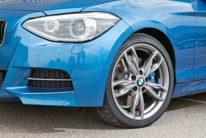 BMW-M135i-xDrive-Rad-Felge-Bremse-19-fotoshowImageNew-234c5f3f-707839.jpg