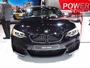 Detroit-2015-BMW-M235i-Cabrio-F23-Schwarz-2er-Cabriolet-Live-Fotos-04-750x563.jpg