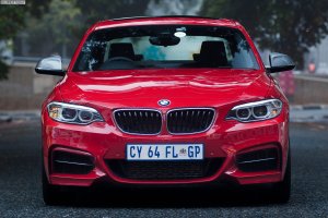 BMW-M235i-Wallpaper-Suedafrika-2er-Coupe-F22-Melbourne-Rot-23.jpg