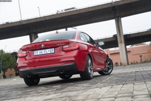 BMW-M235i-Wallpaper-Suedafrika-2er-Coupe-F22-Melbourne-Rot-32.jpg