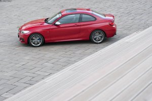 BMW-M235i-Wallpaper-Suedafrika-2er-Coupe-F22-Melbourne-Rot-43.jpg